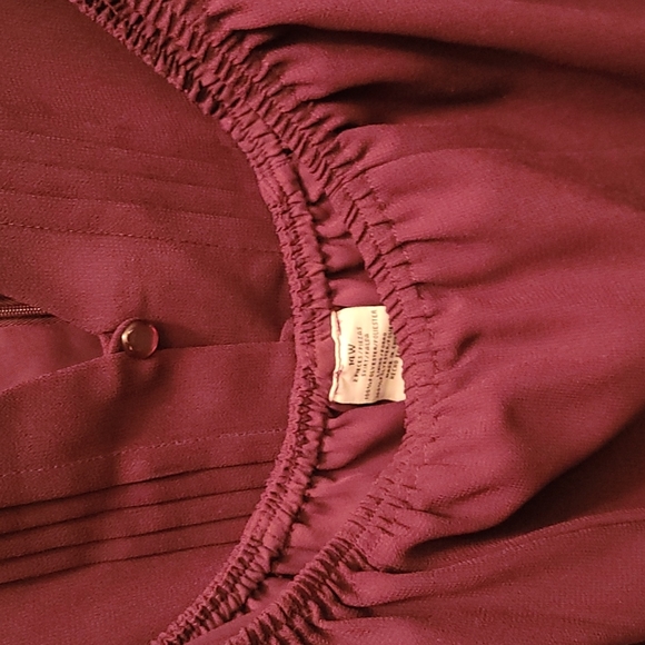 2 PC dress. Skirt and top - Picture 2 of 4